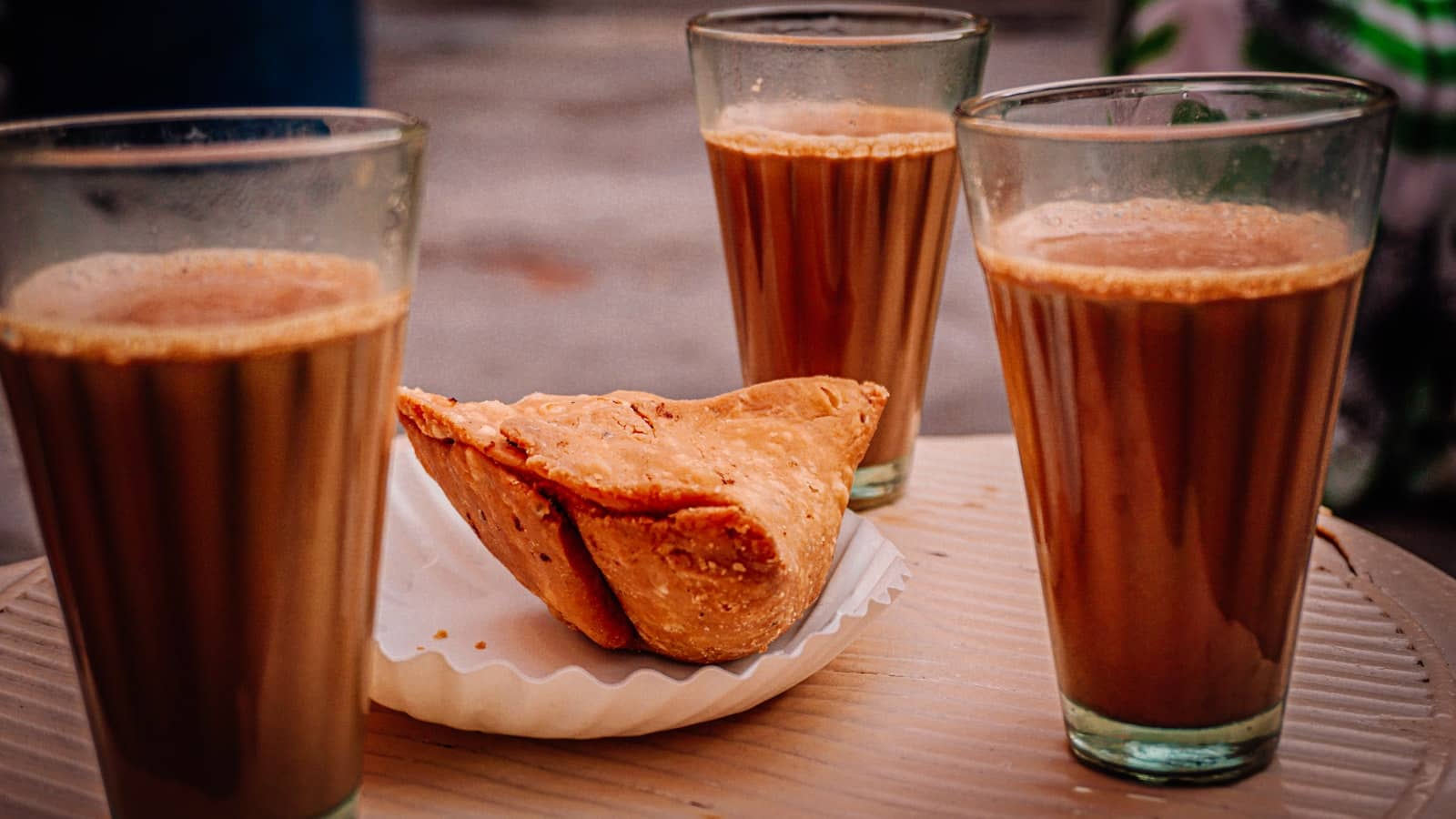 Hot samosas with tea